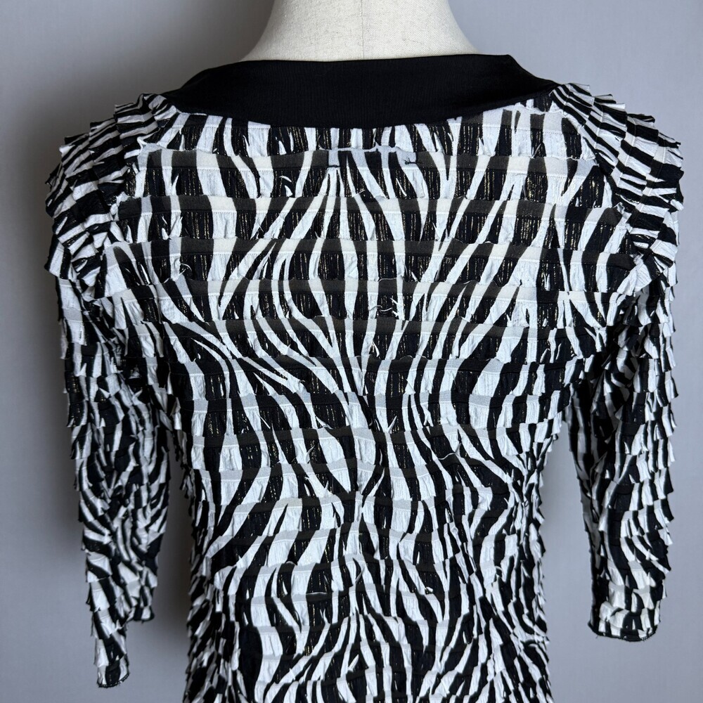 Investments Women's Ruffle Zebra Print Blouse Sz L Black White Gold 3/4 Sleeves - Picture 11 of 14